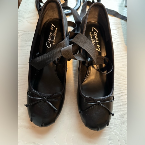 Circus by Sam Edelman Della Ankle Wrap Heels - Picture 3 of 6